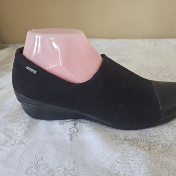 Ecco Womens Felicia GTX Slip On Shoes Loafers Sz 39 Black Waterproof - Picture 3 of 13